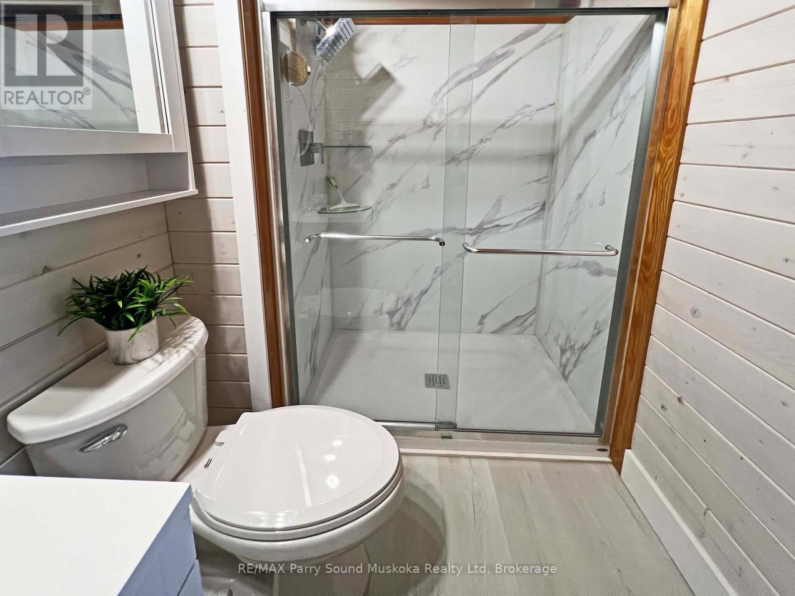 16 MACKLAIM DRIVE Image 16