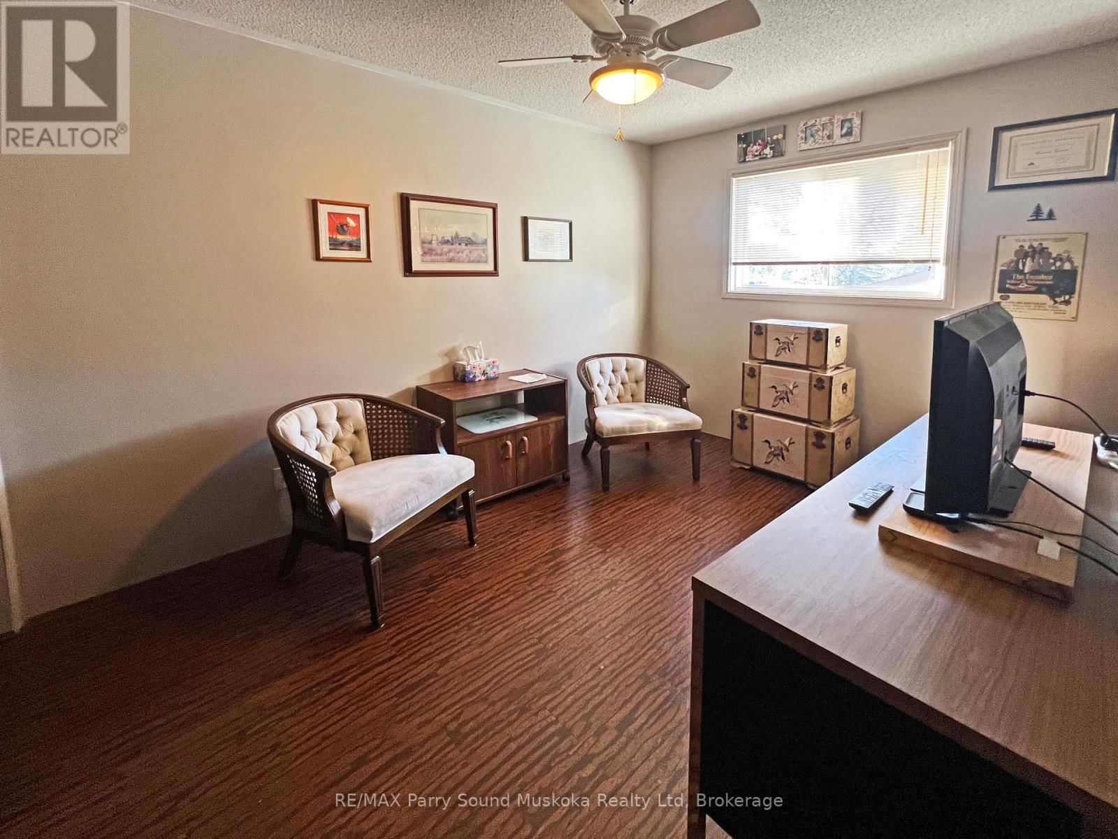 16 MACKLAIM DRIVE Image 17