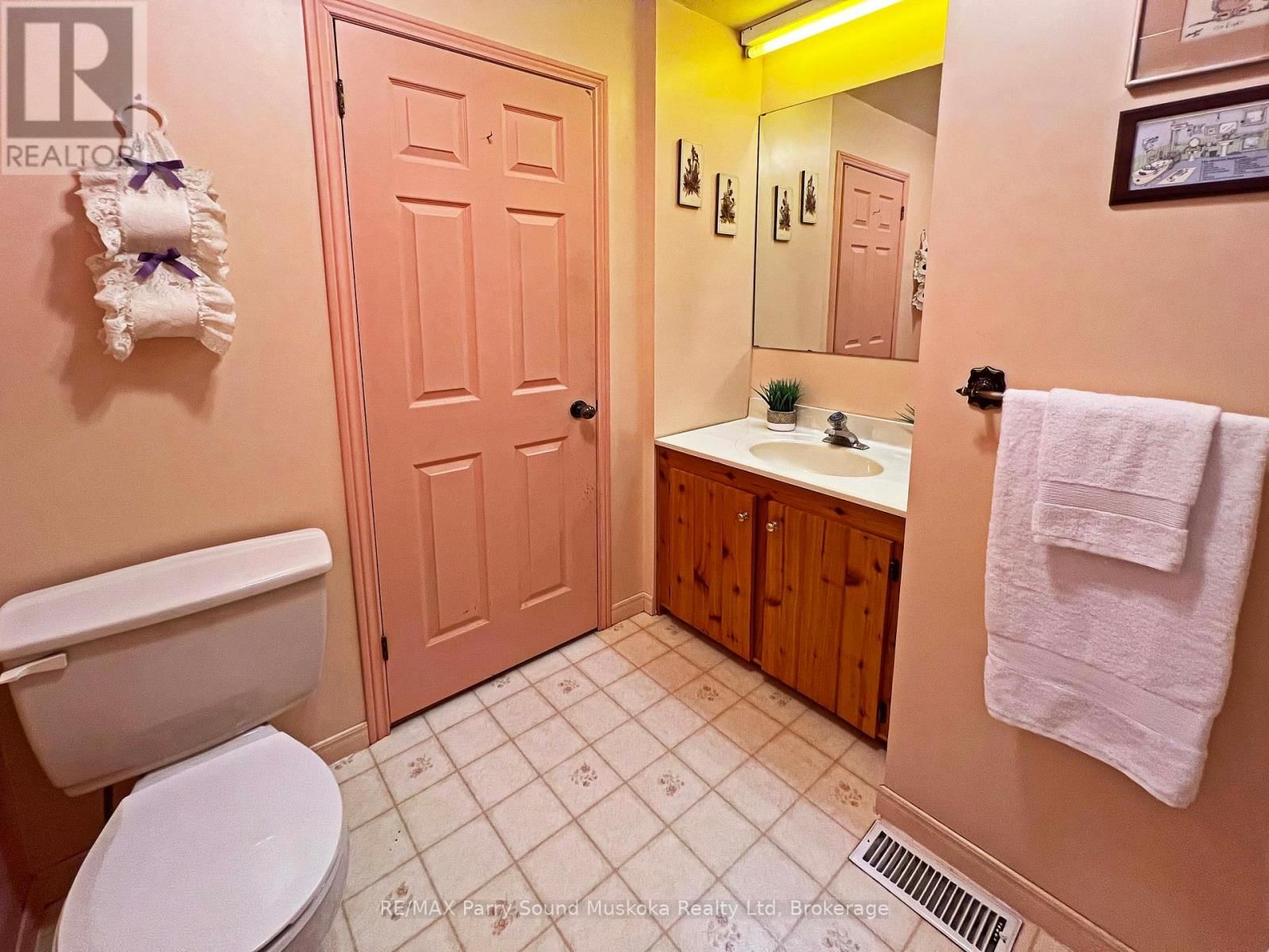 16 MACKLAIM DRIVE Image 20