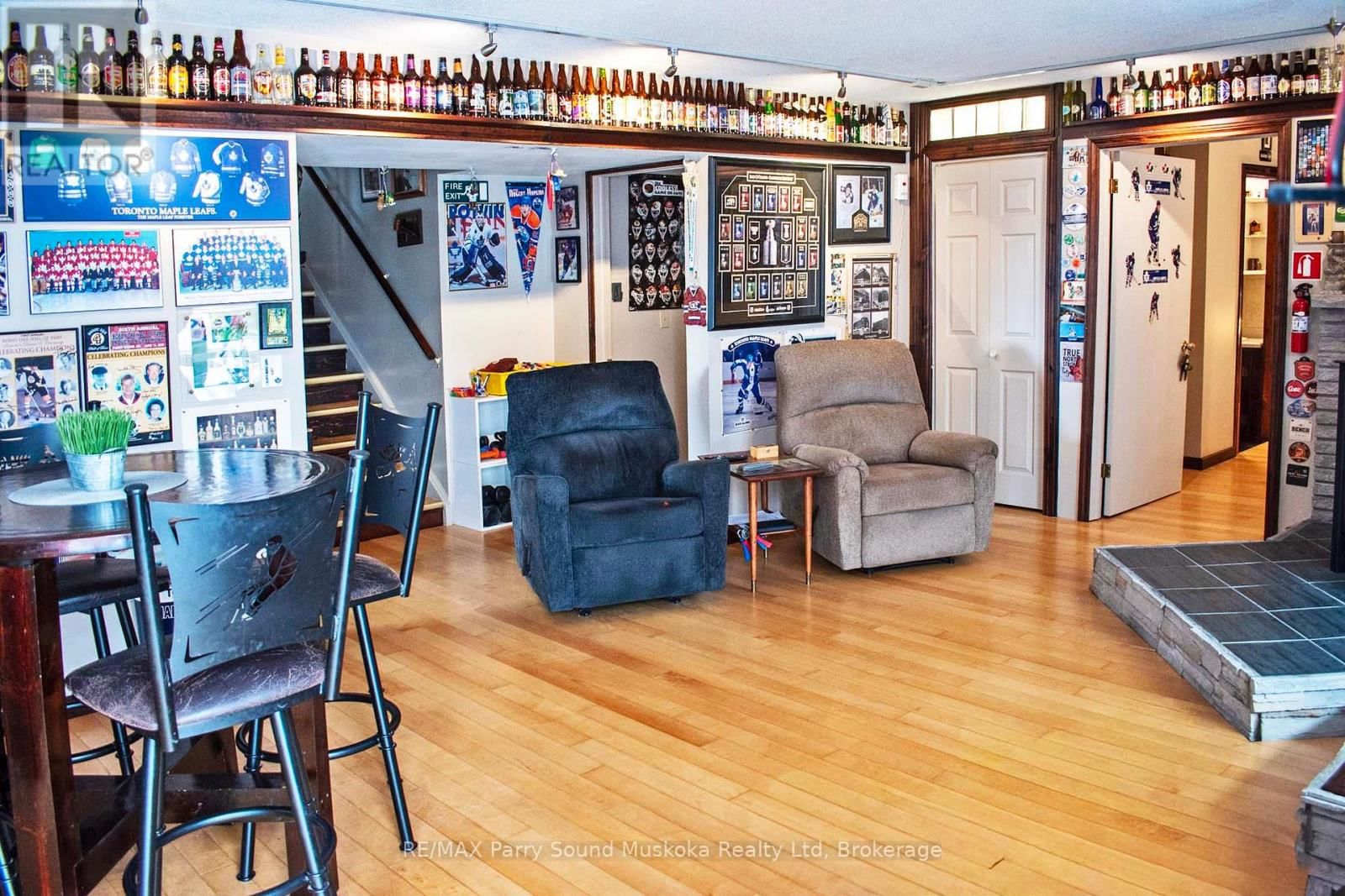 16 MACKLAIM DRIVE Image 27