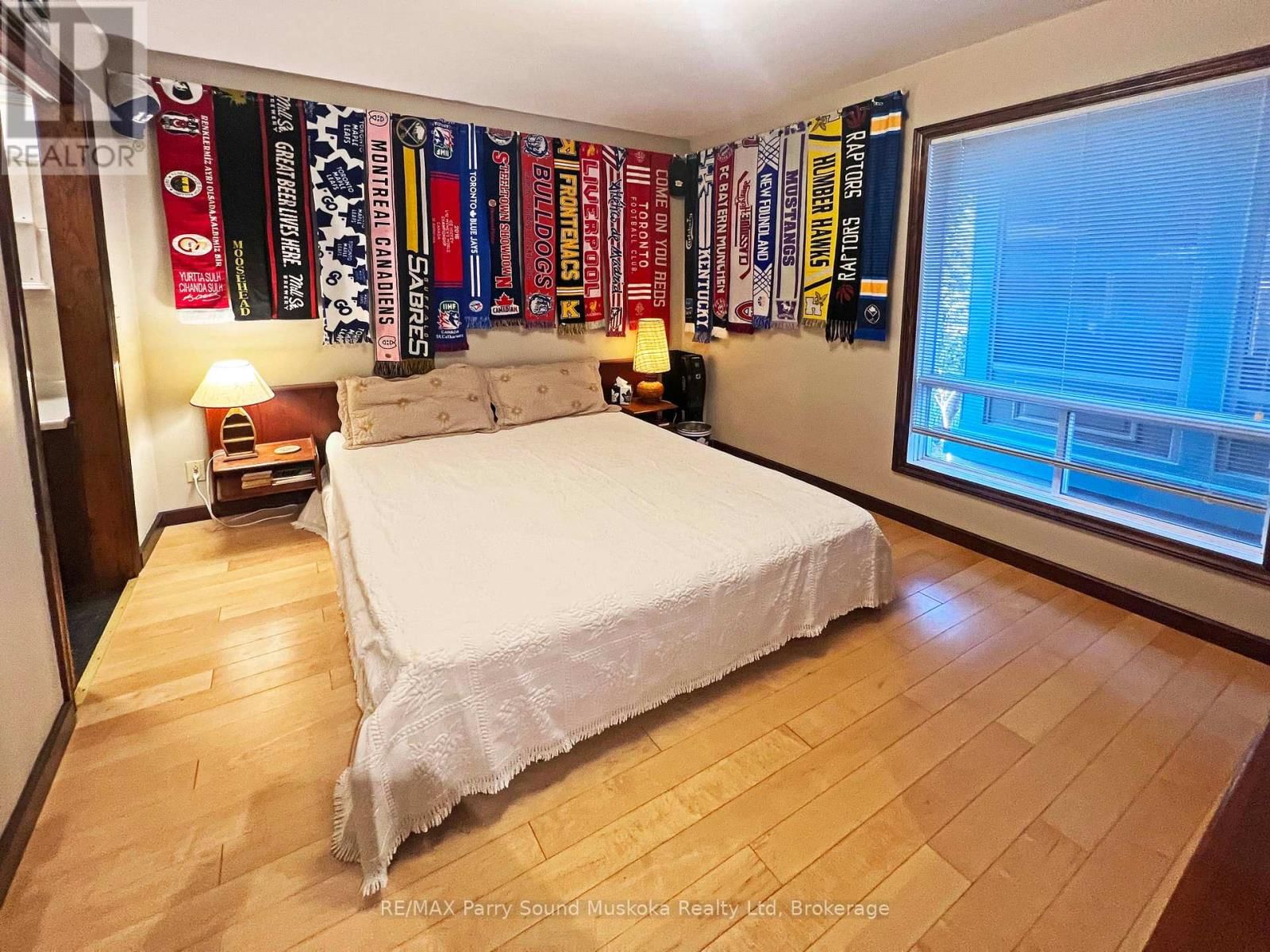 16 MACKLAIM DRIVE Image 29