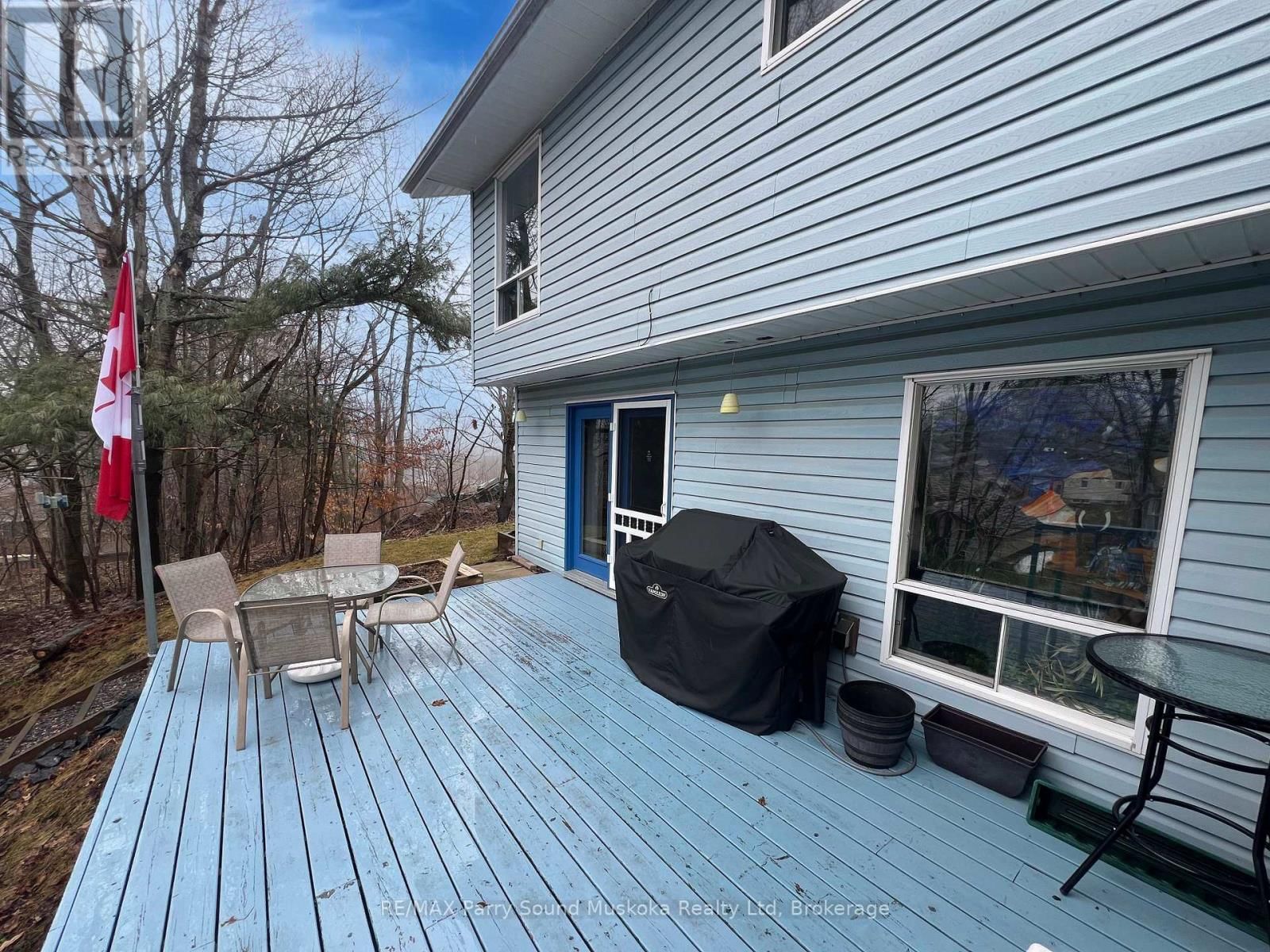 16 MACKLAIM DRIVE Image 38