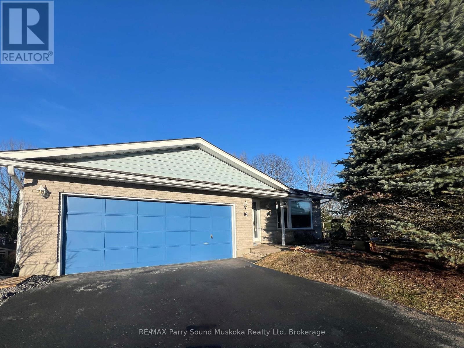 16 MACKLAIM DRIVE Image 5