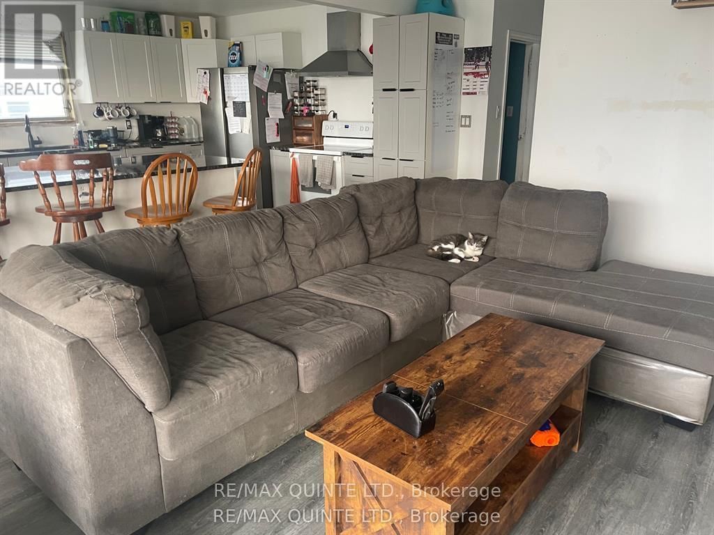 27 FIRST AVENUE Image 8