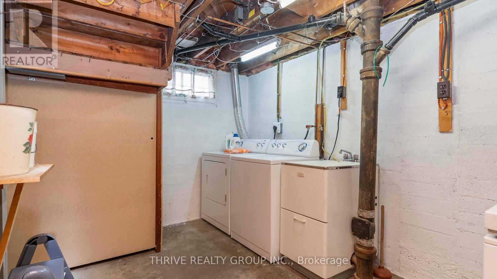 87 JACQUELINE STREET Image 24