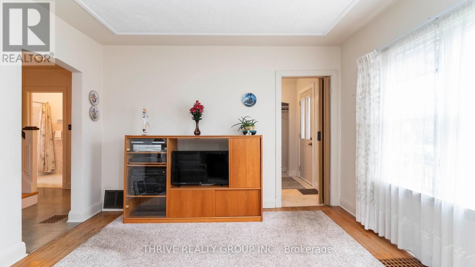 87 JACQUELINE STREET Image 7