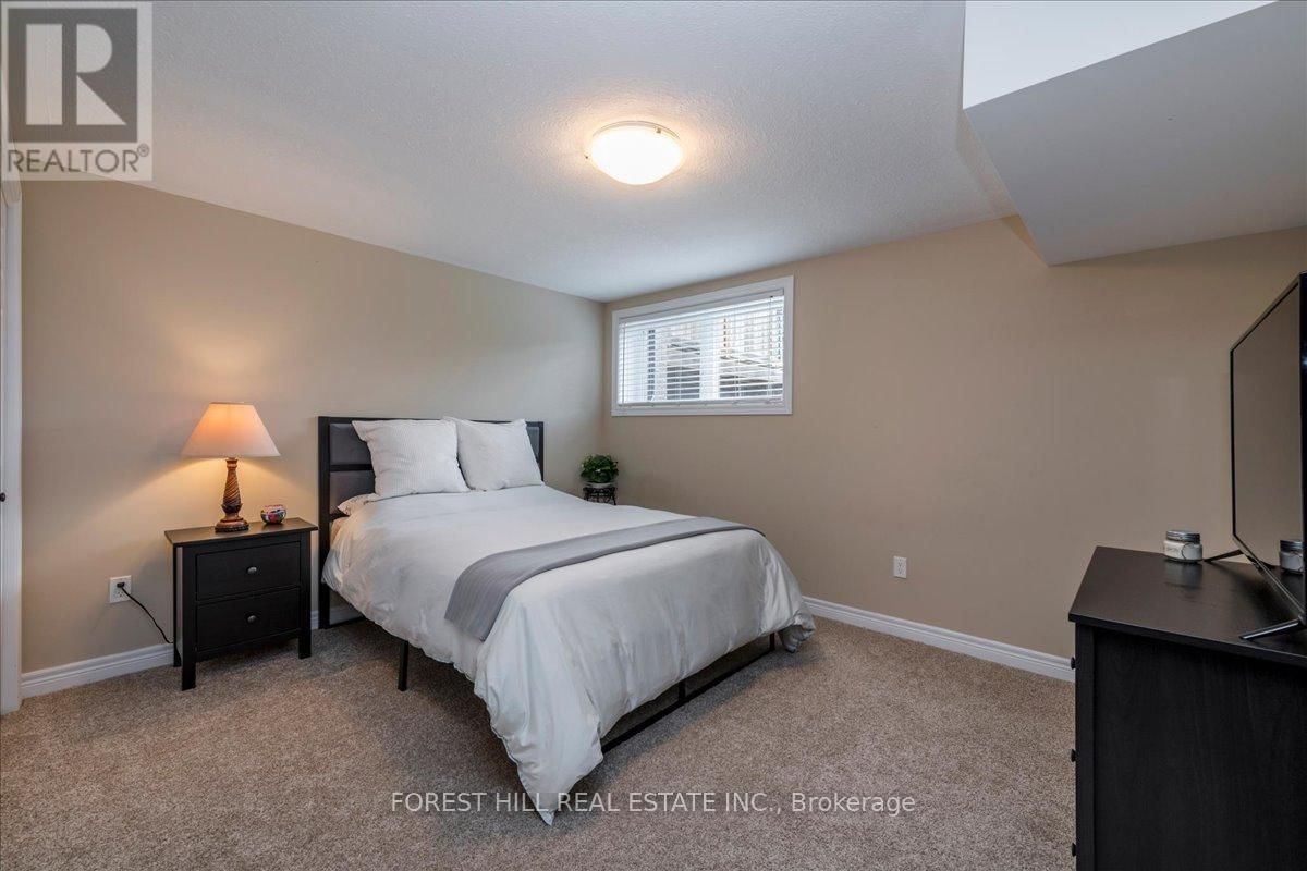 44 LINDEN AVENUE Image 25