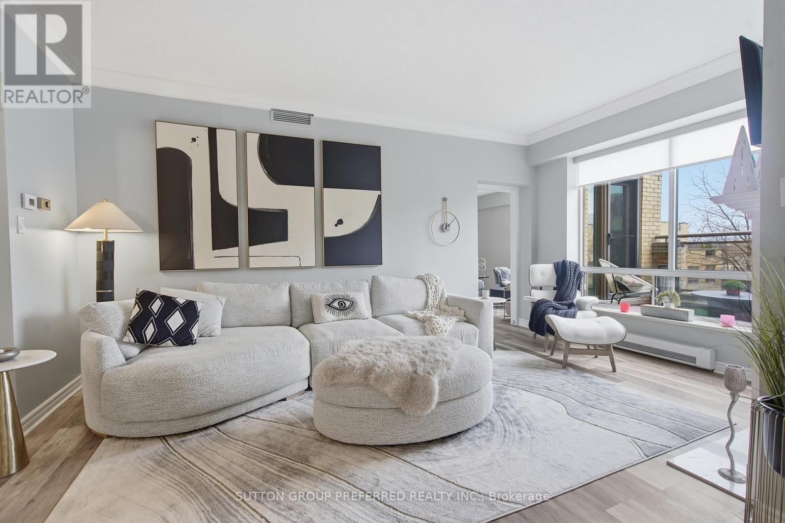 310 - 250 SYDENHAM STREET Image 17