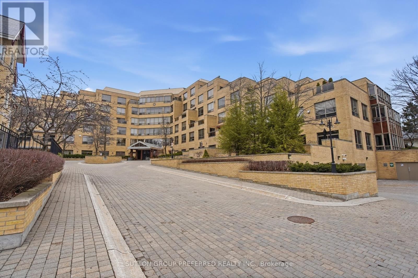 310 - 250 SYDENHAM STREET Image 2