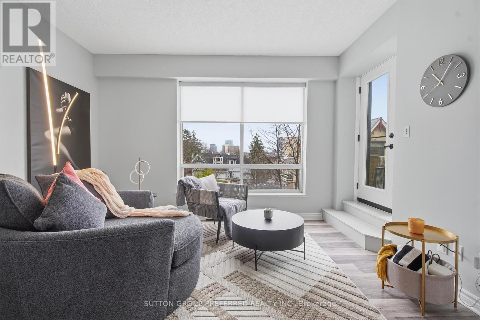 310 - 250 SYDENHAM STREET Image 22