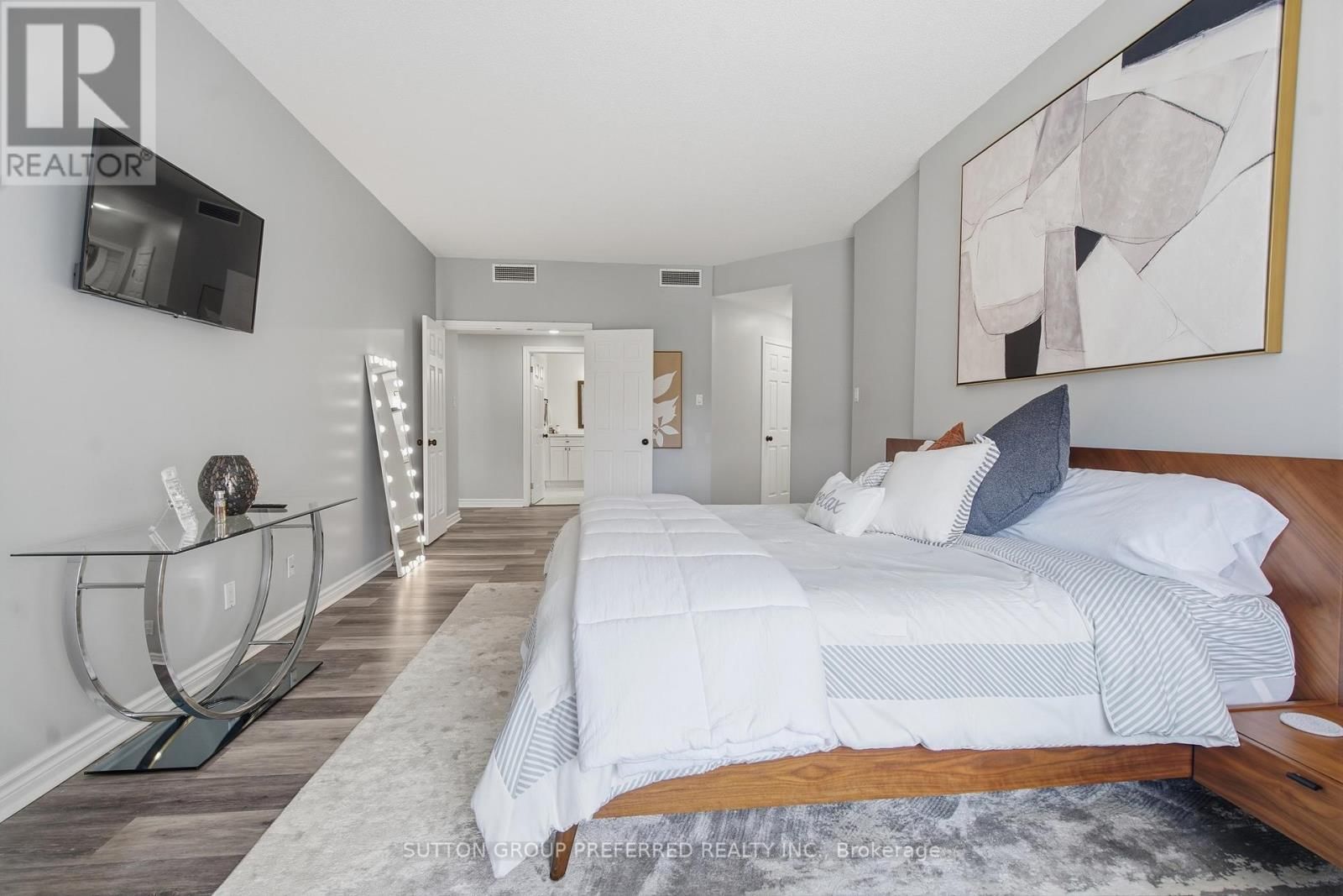 310 - 250 SYDENHAM STREET Image 30