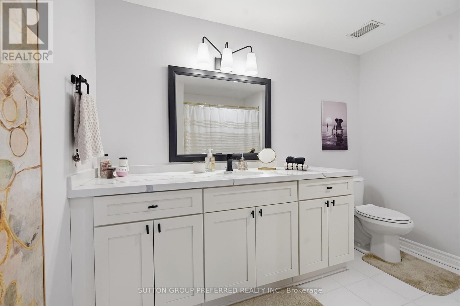 310 - 250 SYDENHAM STREET Image 35