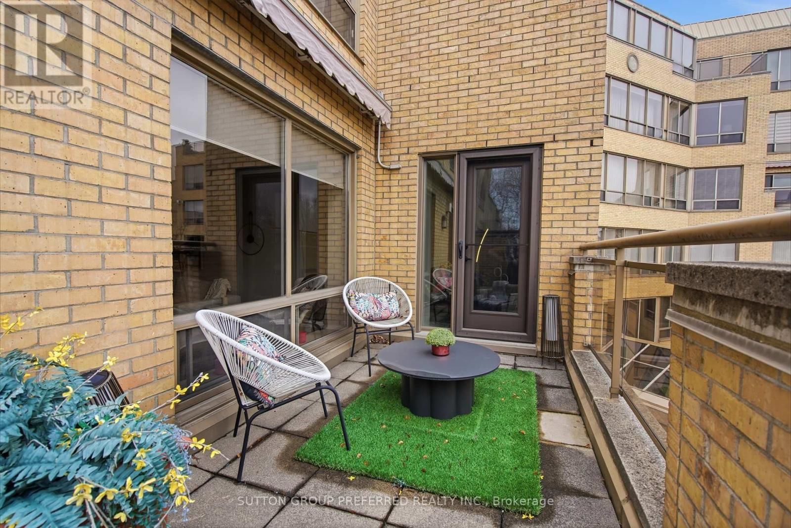 310 - 250 SYDENHAM STREET Image 38