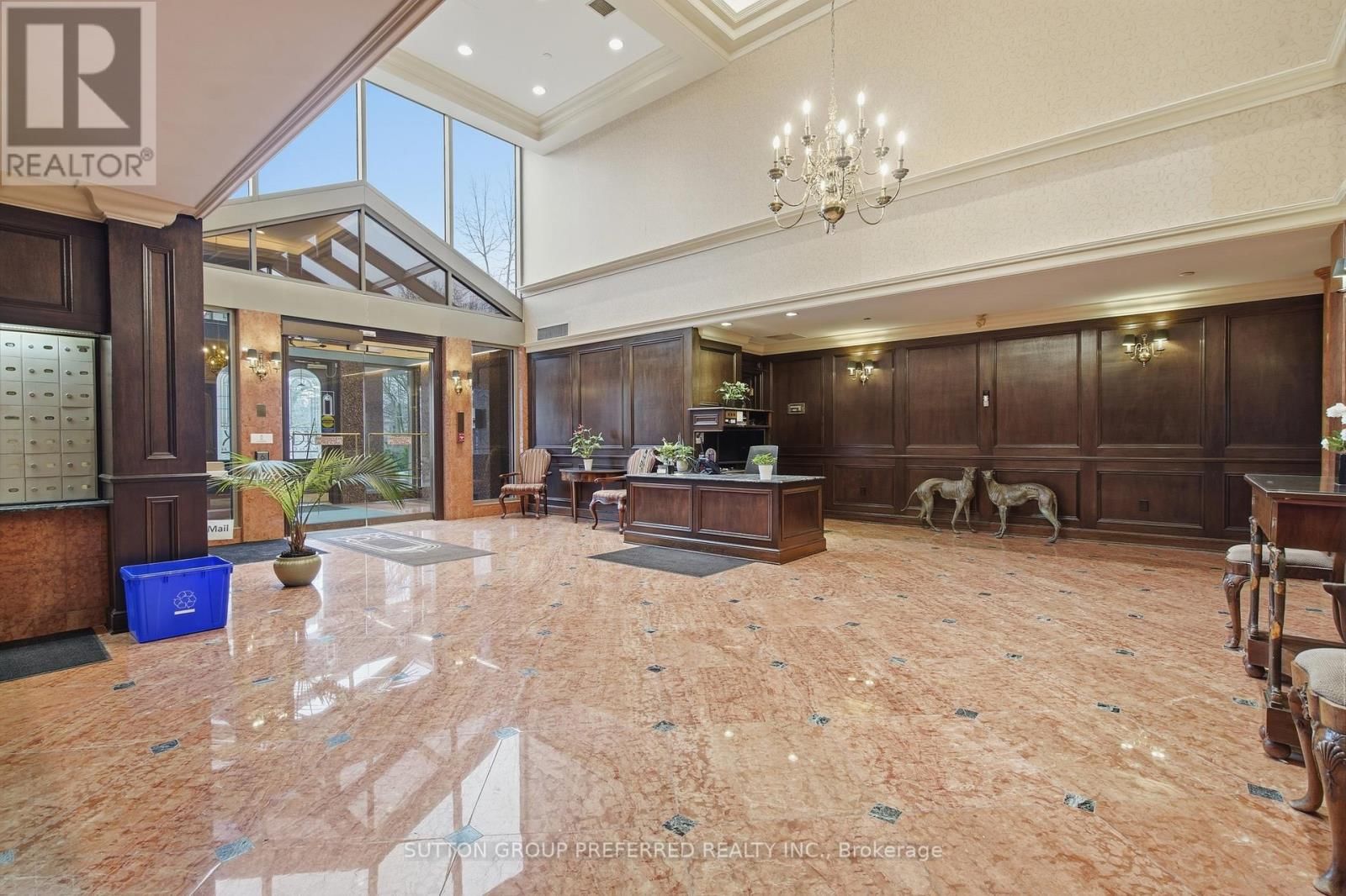 310 - 250 SYDENHAM STREET Image 5