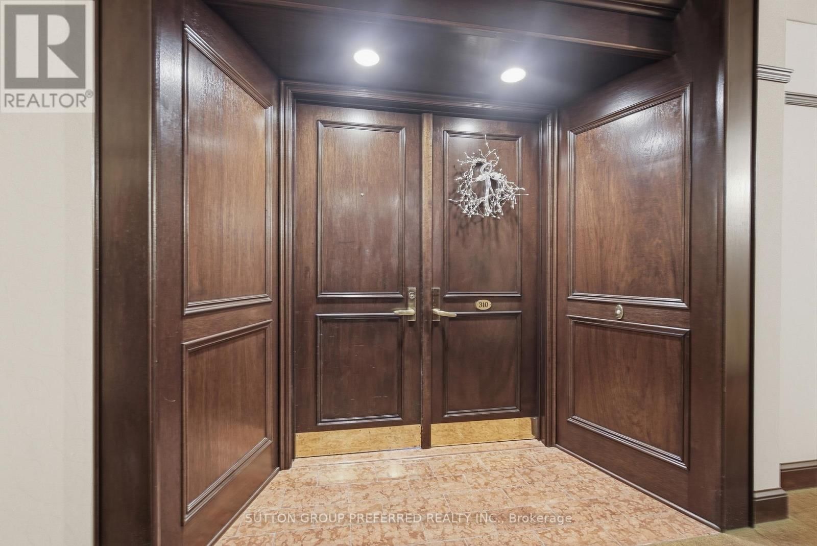 310 - 250 SYDENHAM STREET Image 6