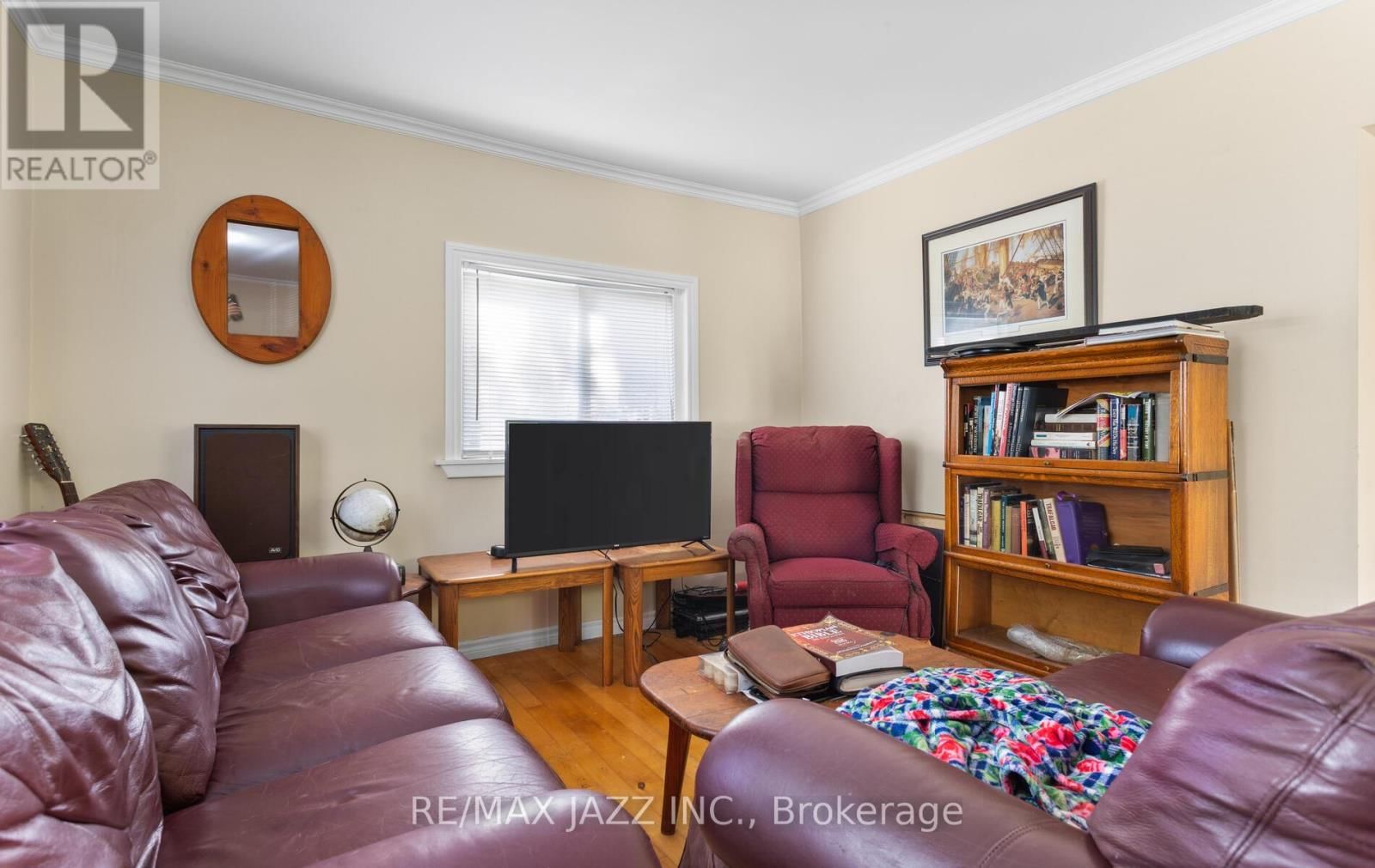 34 FAWCETTE AVENUE Image 10