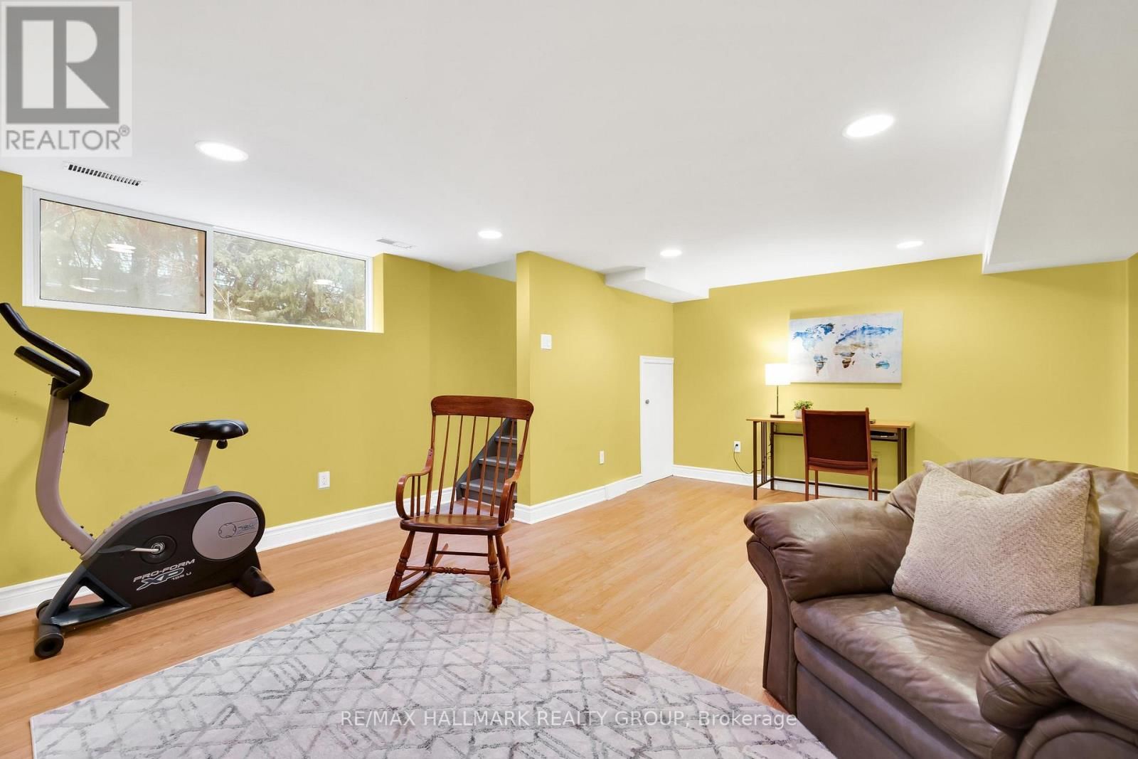 448 BRENNAN AVENUE Image 25