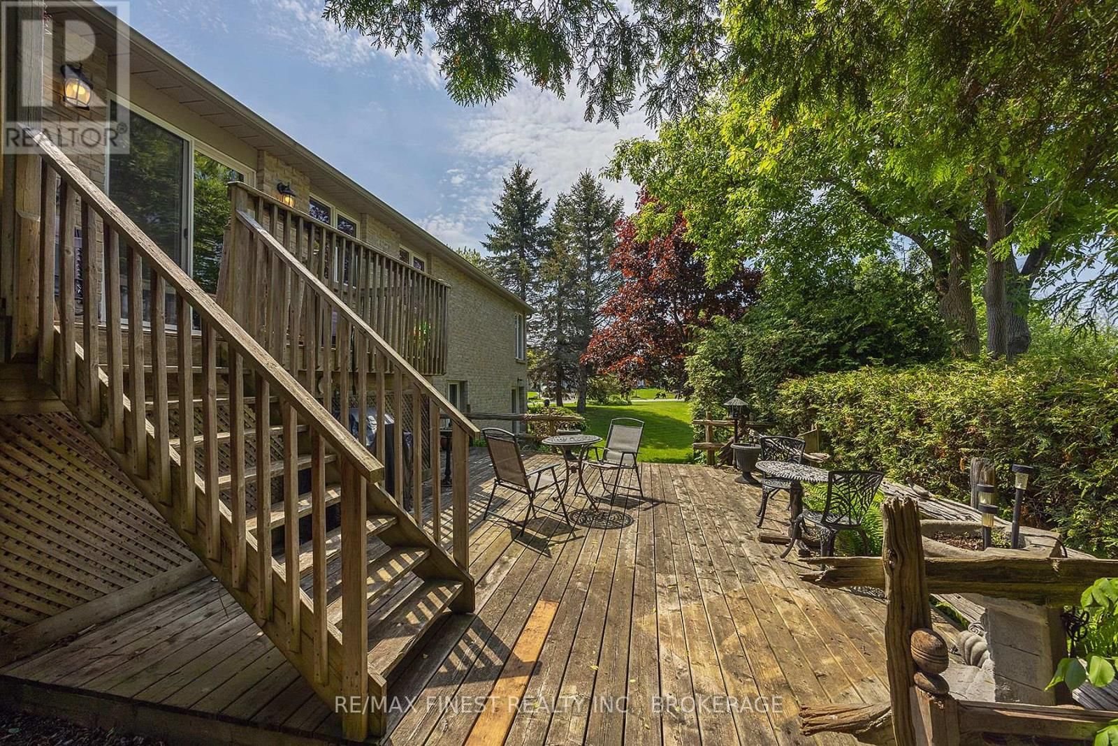 941 MALVERN TERRACE Image 43