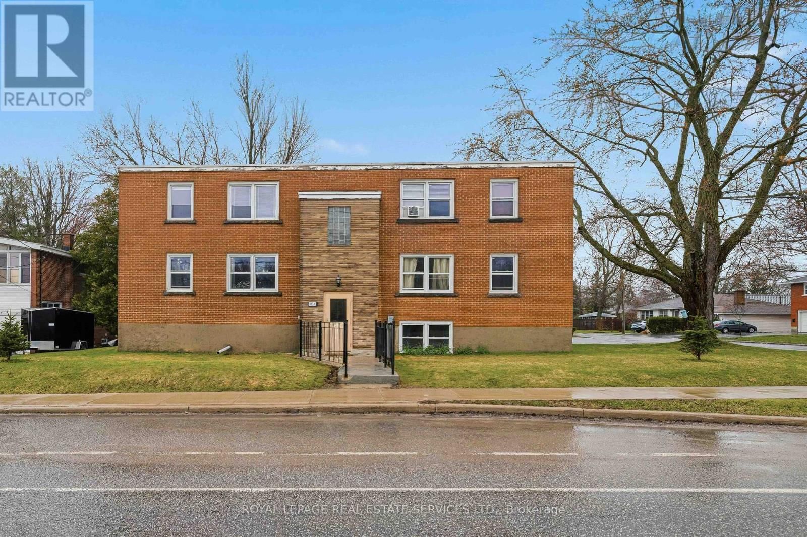 1028 JOHNSON STREET Image 1