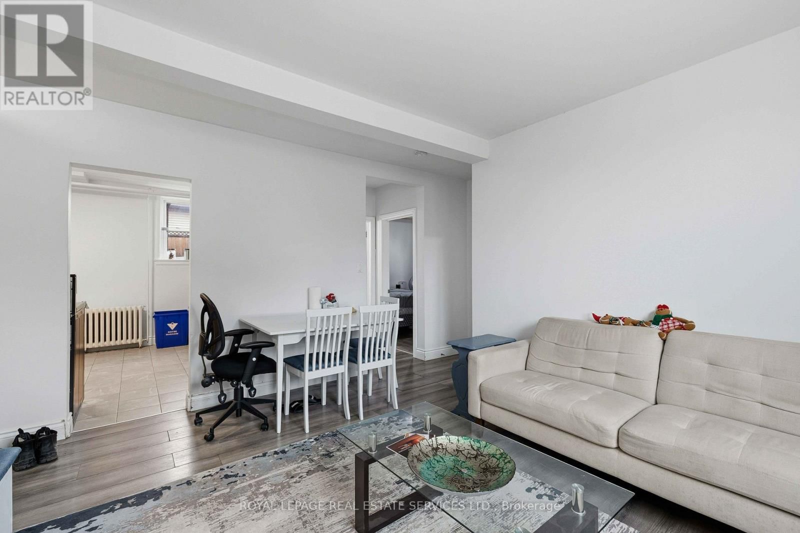 1028 JOHNSON STREET Image 21