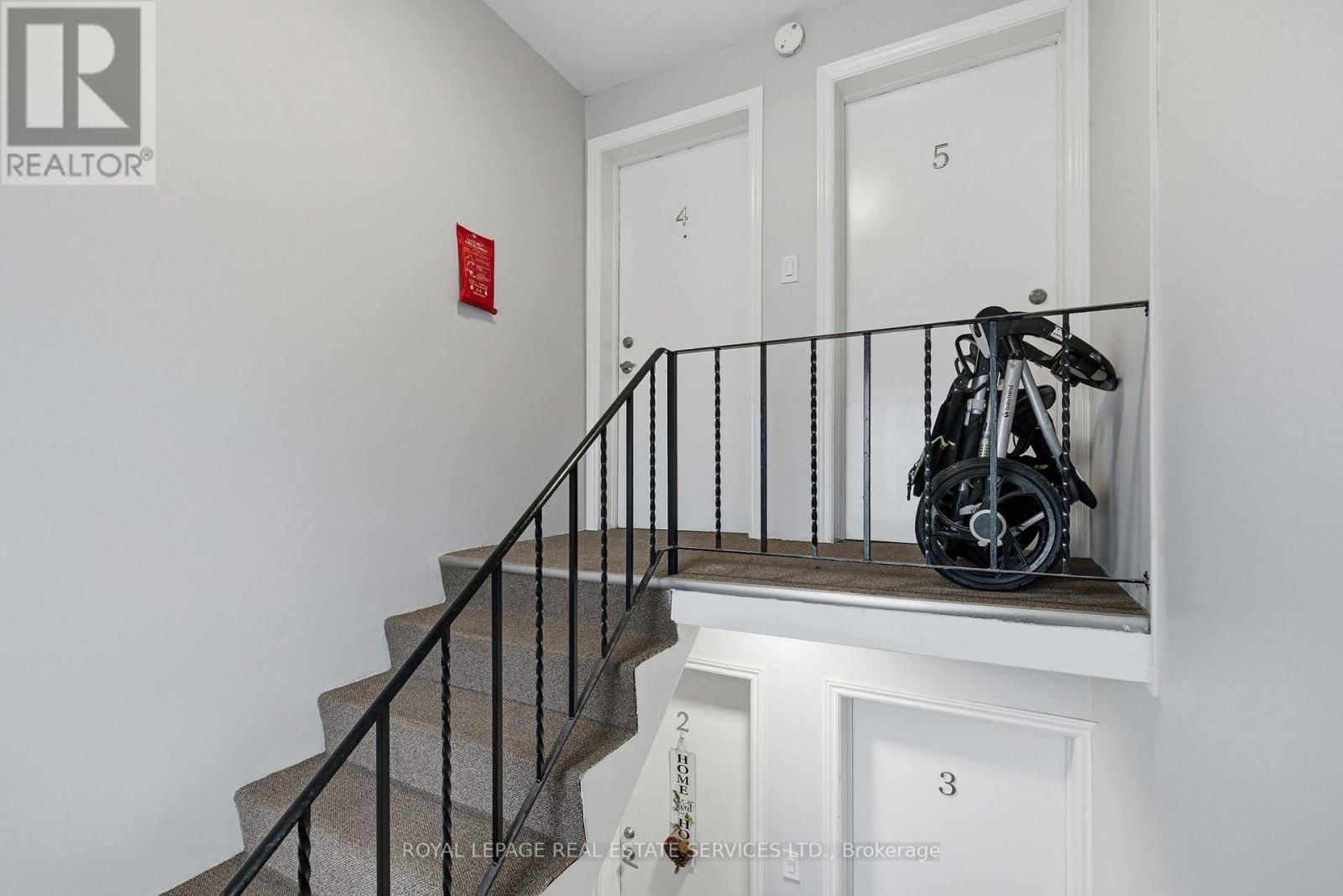 1028 JOHNSON STREET Image 30