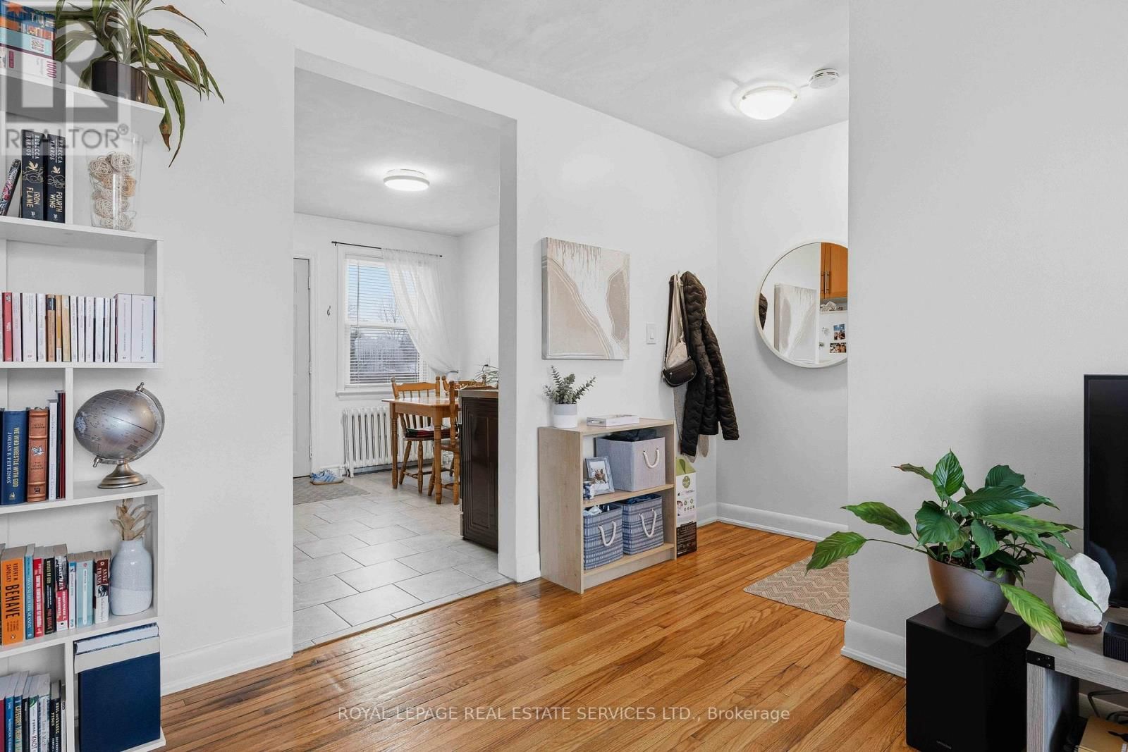 1028 JOHNSON STREET Image 6