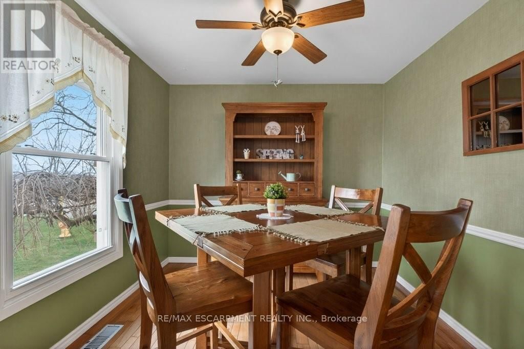 3378 JOHNSON STREET Image 11