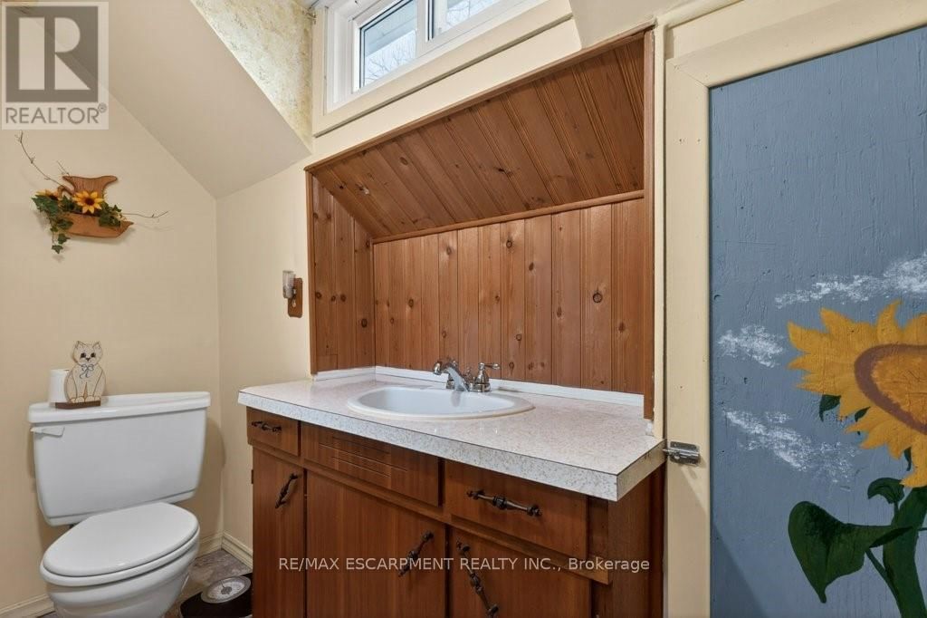 3378 JOHNSON STREET Image 17