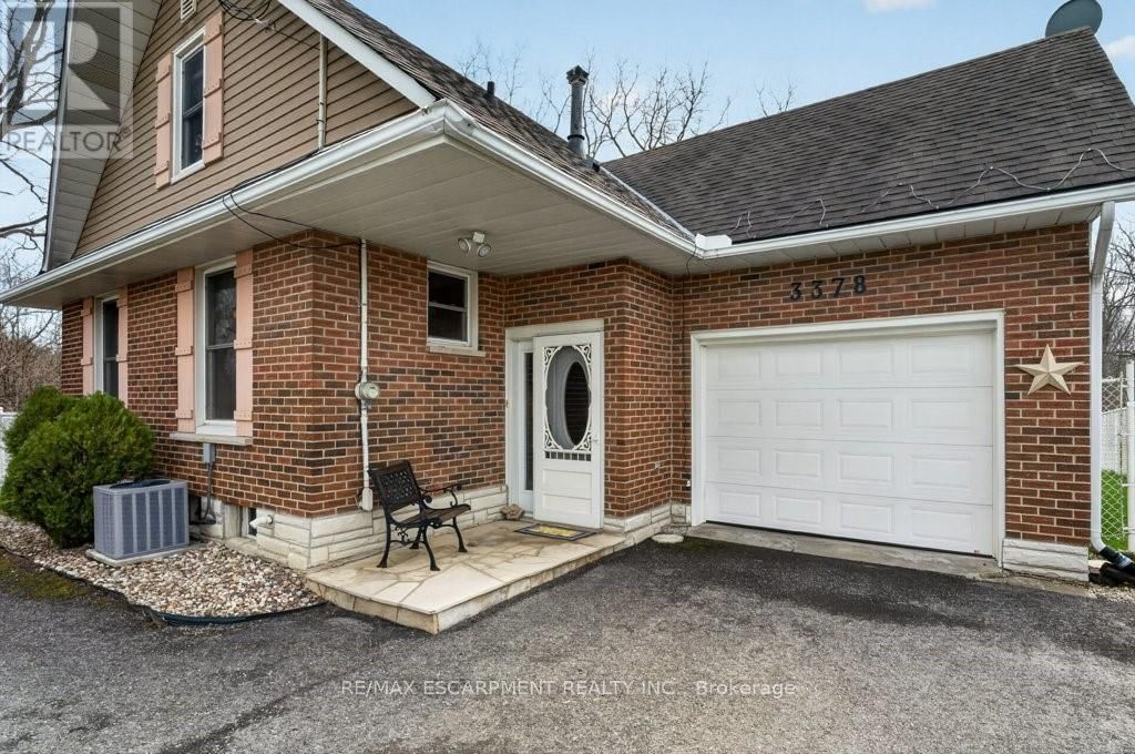 3378 JOHNSON STREET Image 2