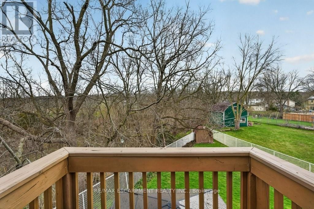 3378 JOHNSON STREET Image 21