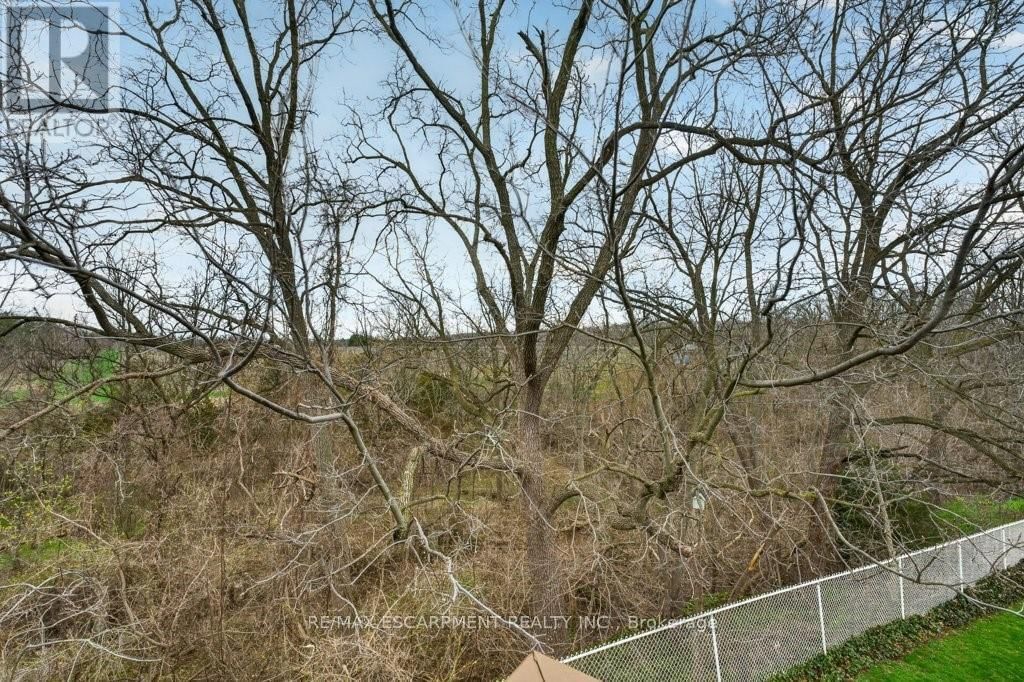 3378 JOHNSON STREET Image 22