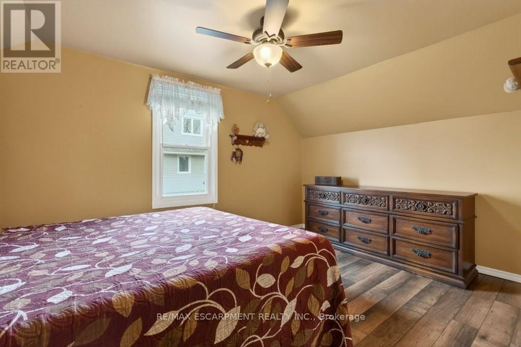 3378 JOHNSON STREET Image 24