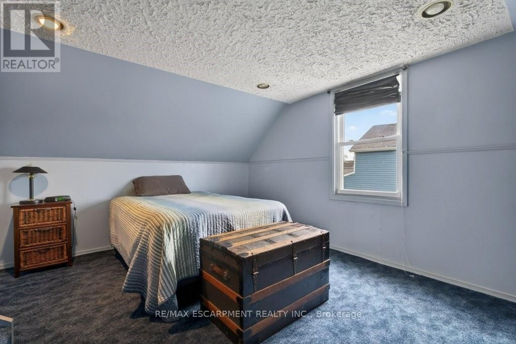 3378 JOHNSON STREET Image 27