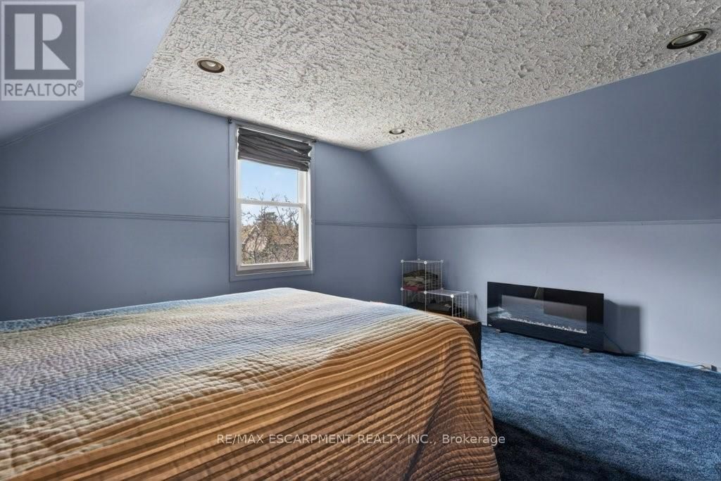 3378 JOHNSON STREET Image 28