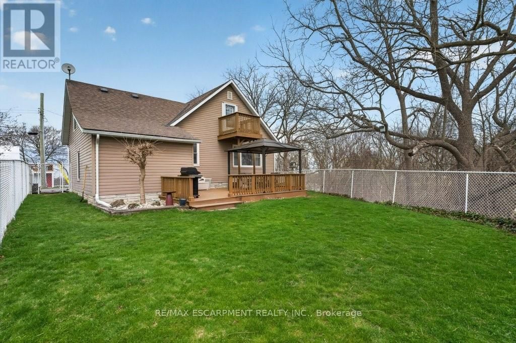 3378 JOHNSON STREET Image 36