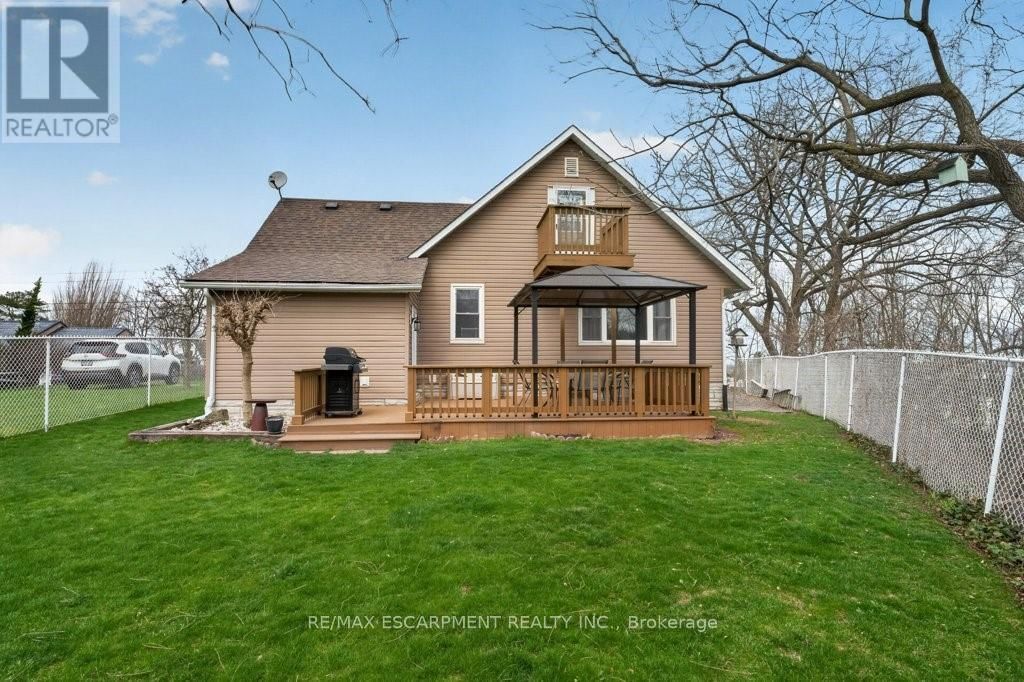 3378 JOHNSON STREET Image 37