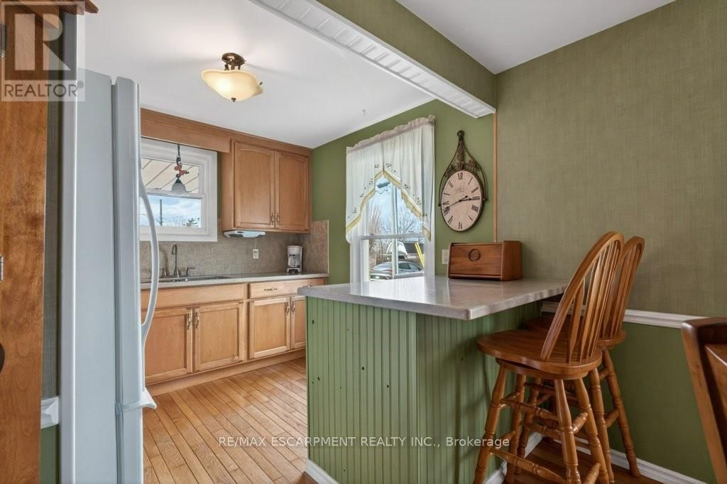 3378 JOHNSON STREET Image 9