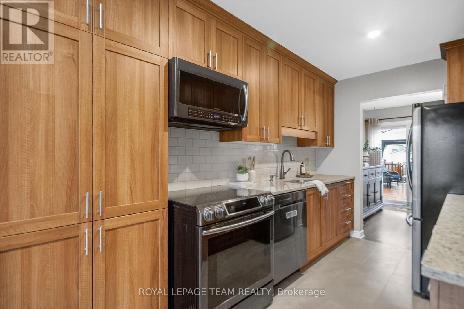 8 GOWRIE DRIVE Image 13