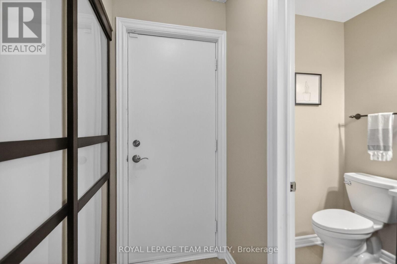 8 GOWRIE DRIVE Image 17