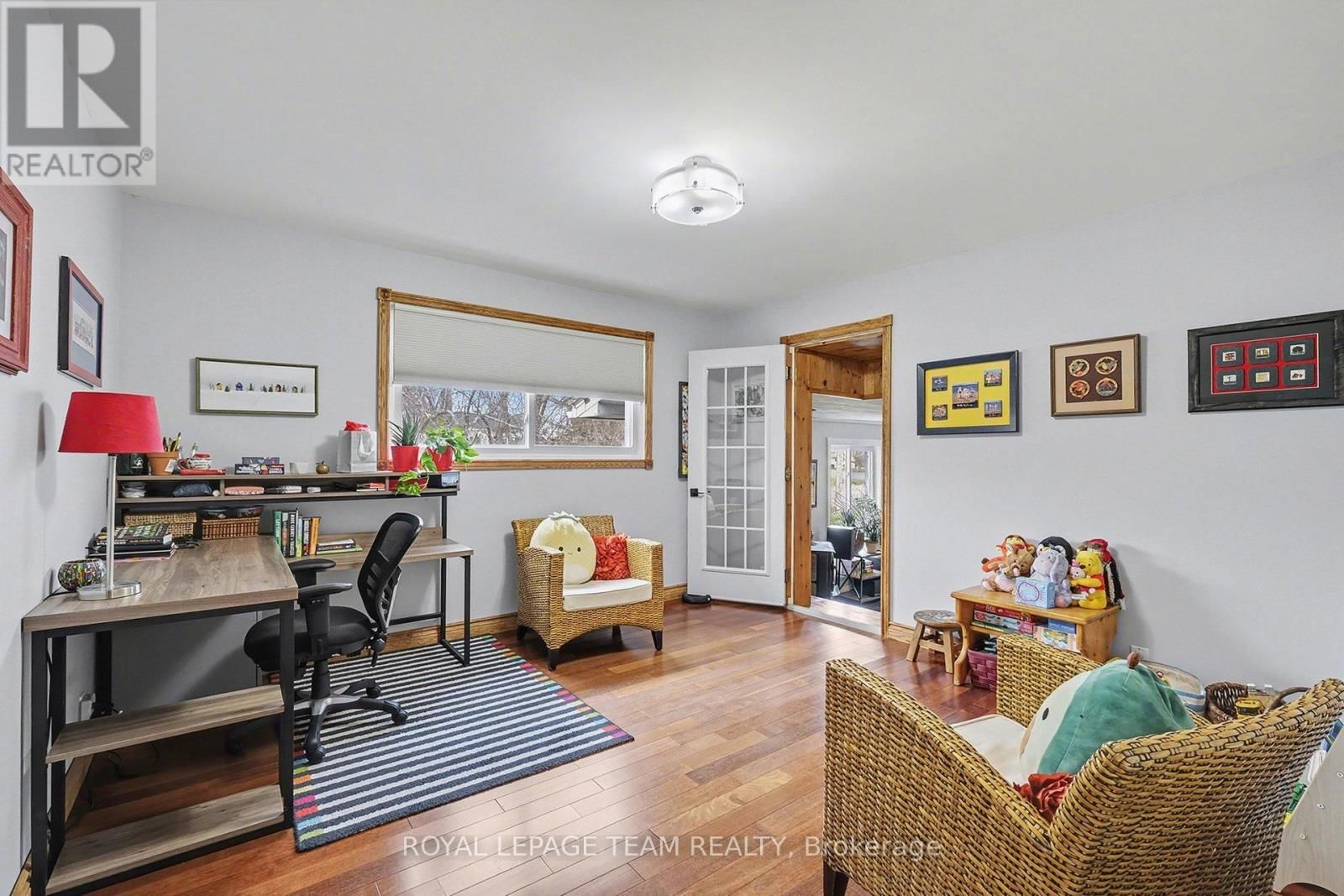 3041 BRIDGE STREET Image 18