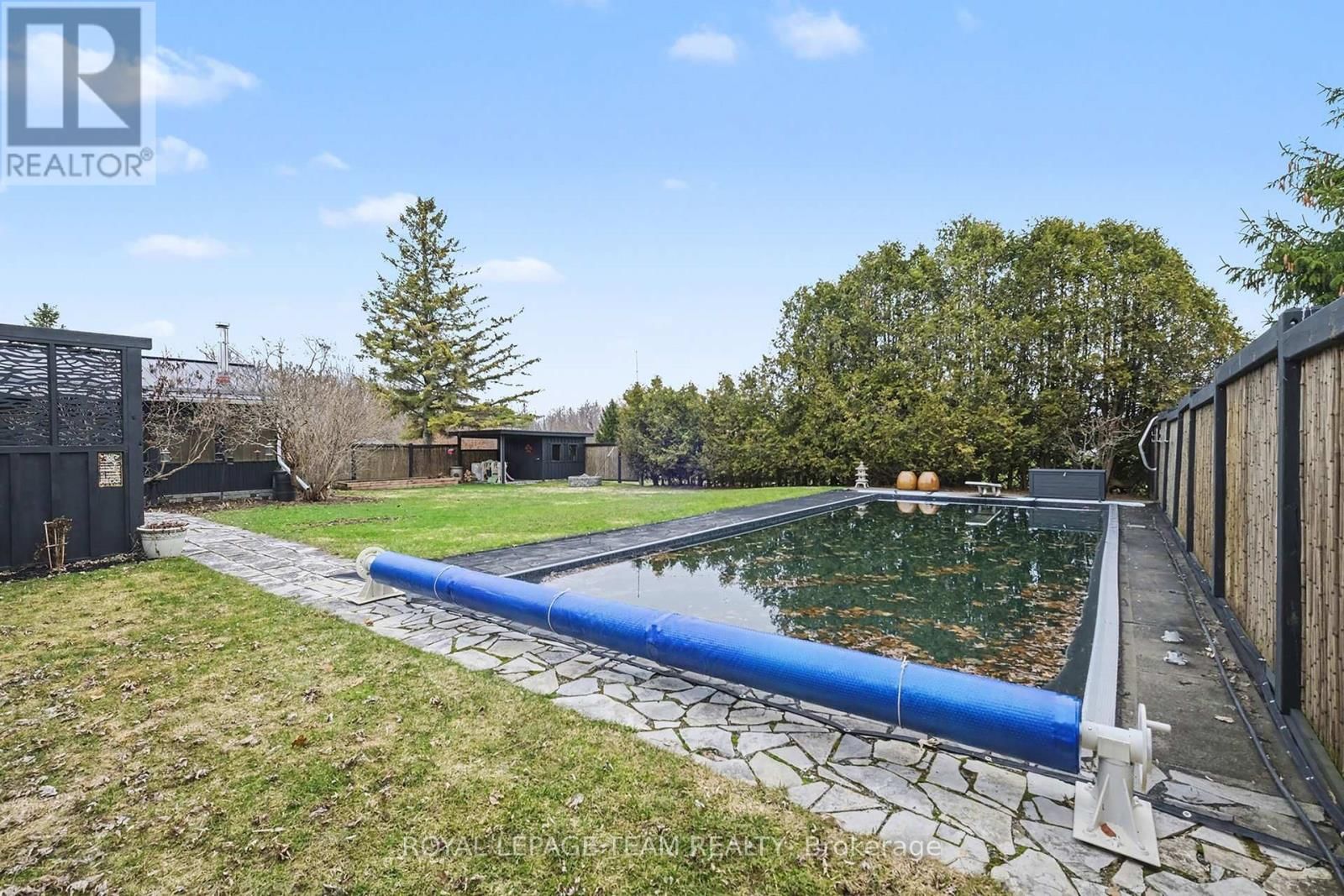 3041 BRIDGE STREET Image 31