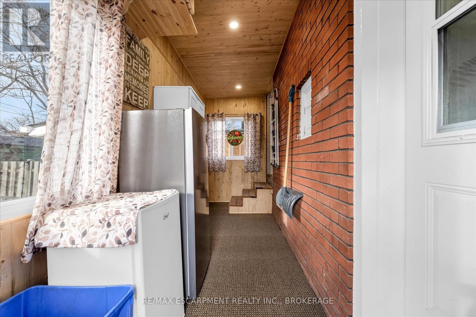 121 EDGEMONT STREET NORTH Image 26