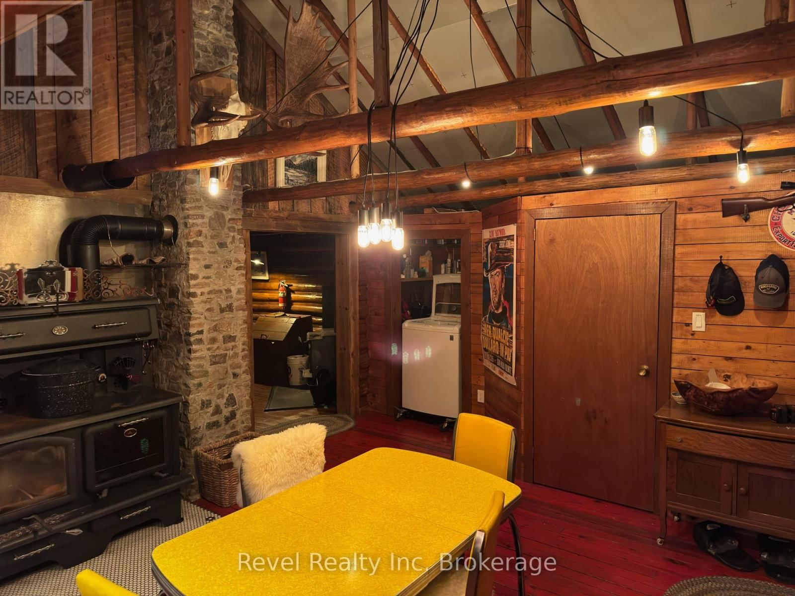 375 DUBUC ROAD Image 22