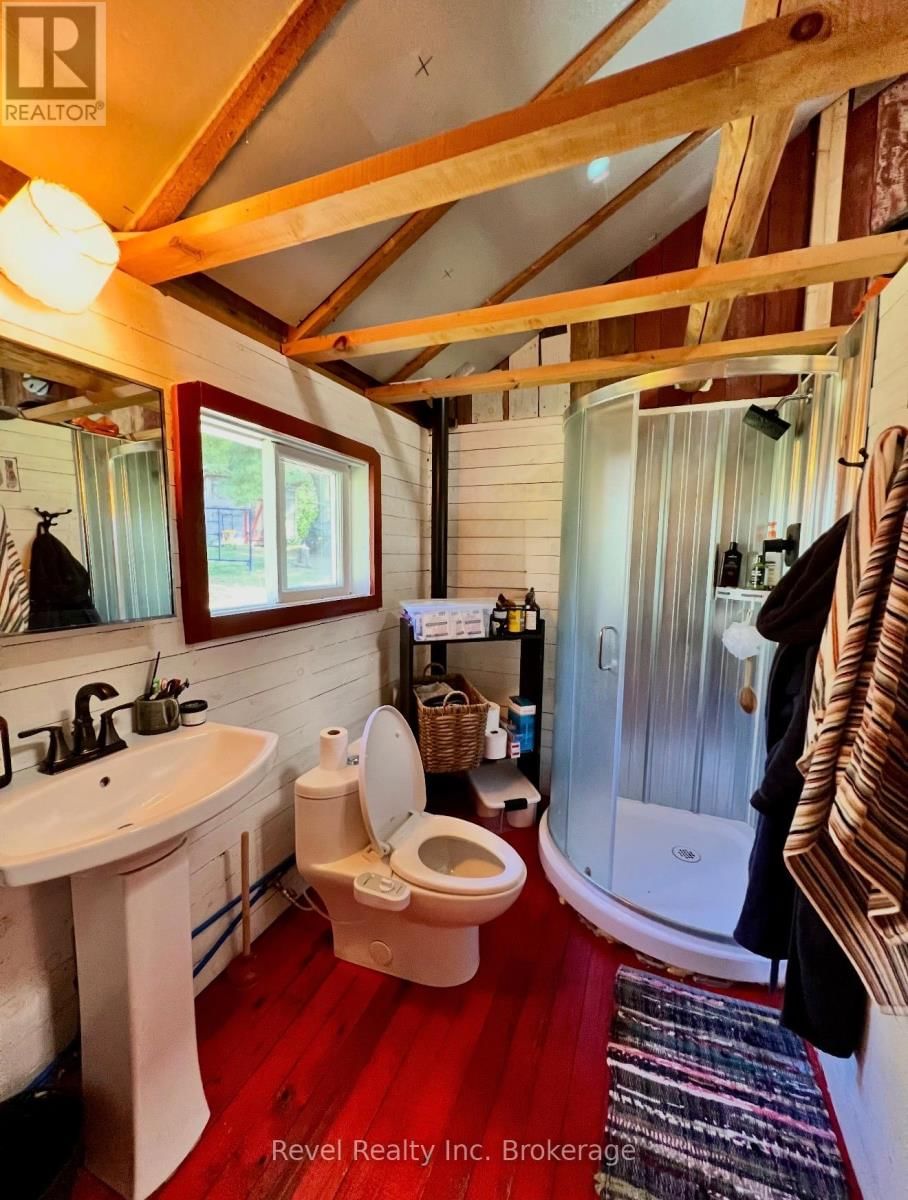 375 DUBUC ROAD Image 8