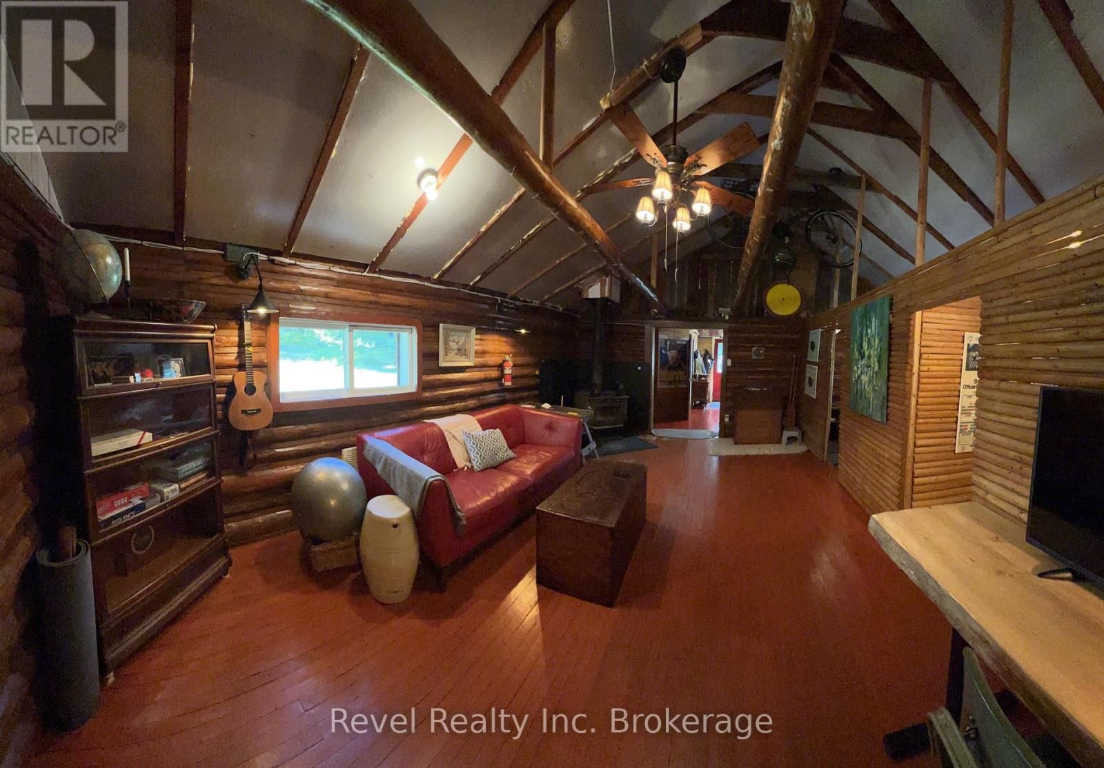 375 DUBUC ROAD Image 9