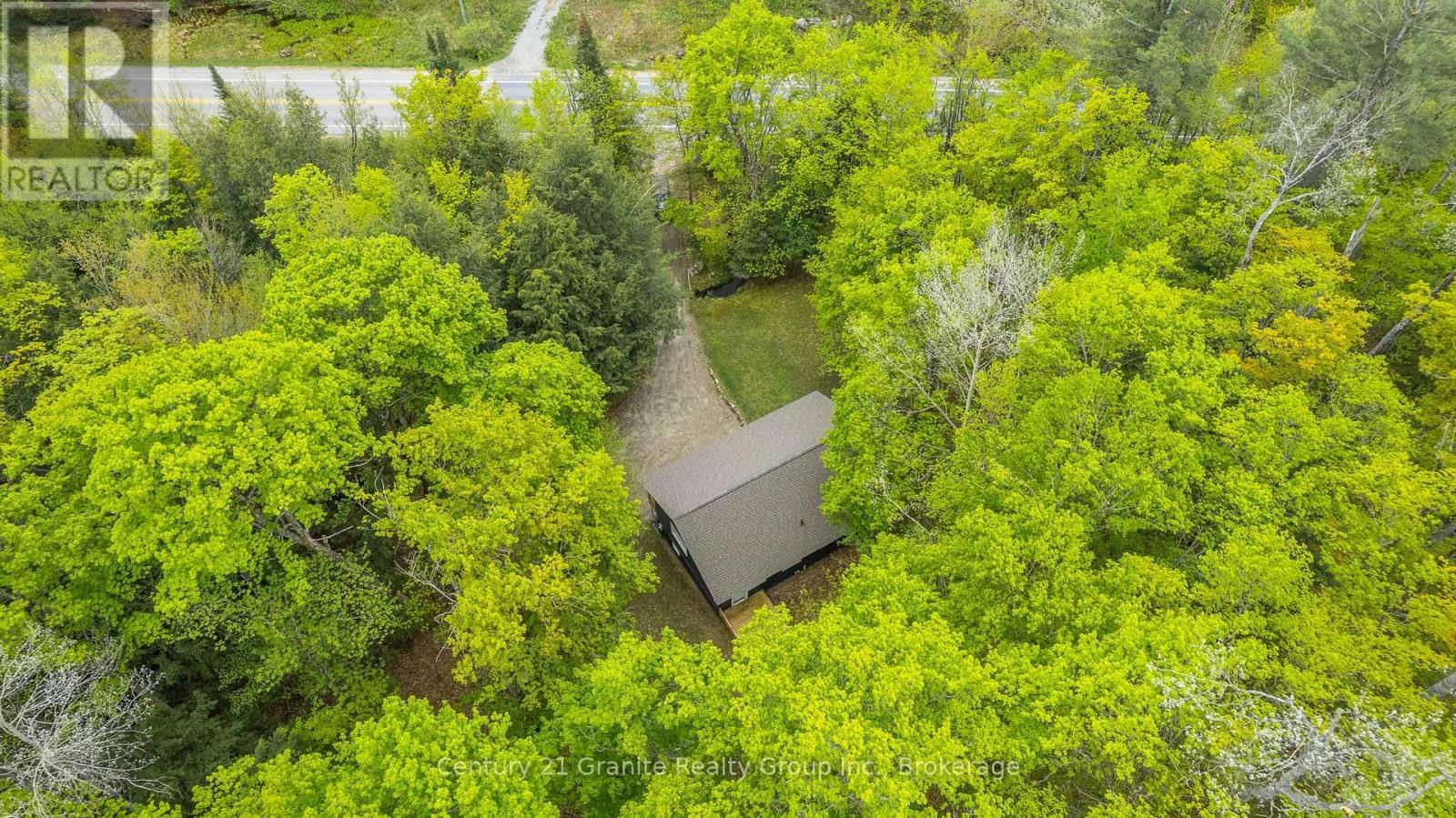 7032 COUNTY ROAD 121 Image 40