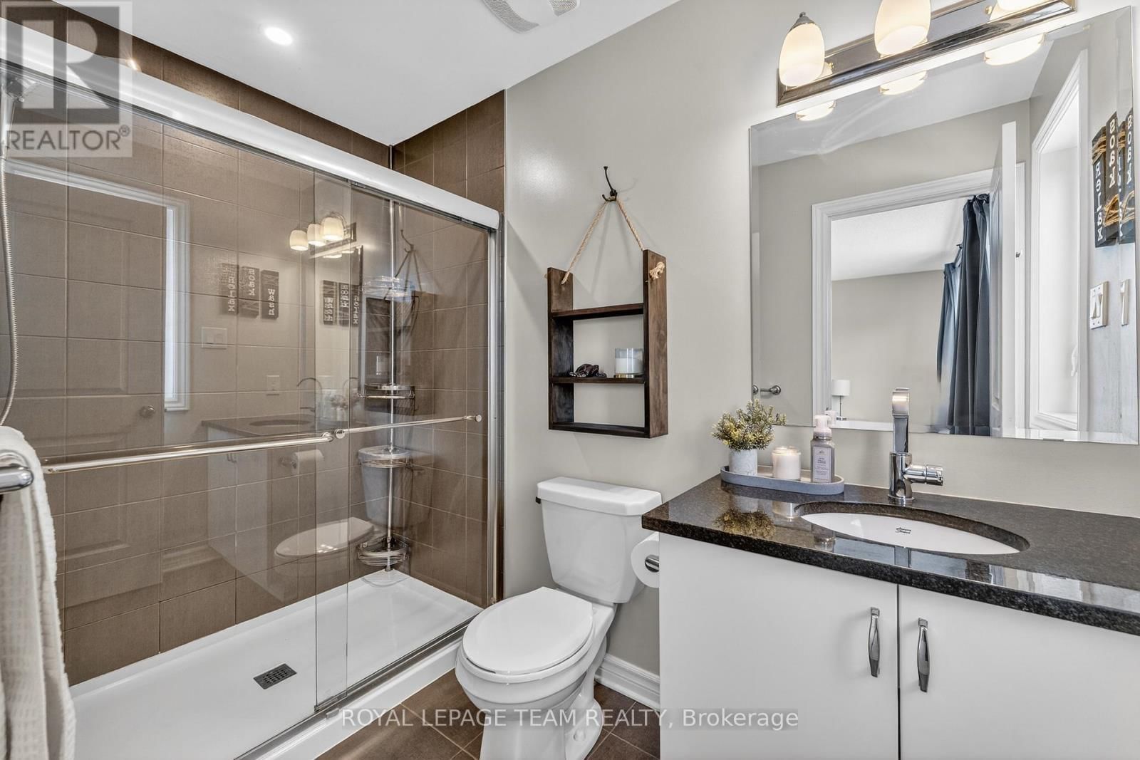 1214 CAVALLO STREET Image 34