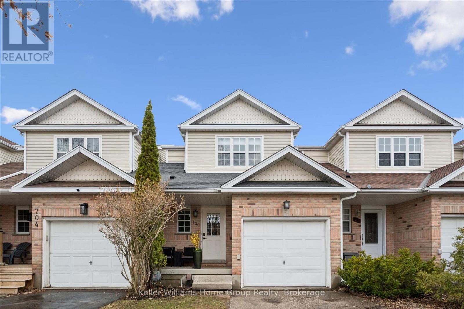 706 DENNY GATE Image 1