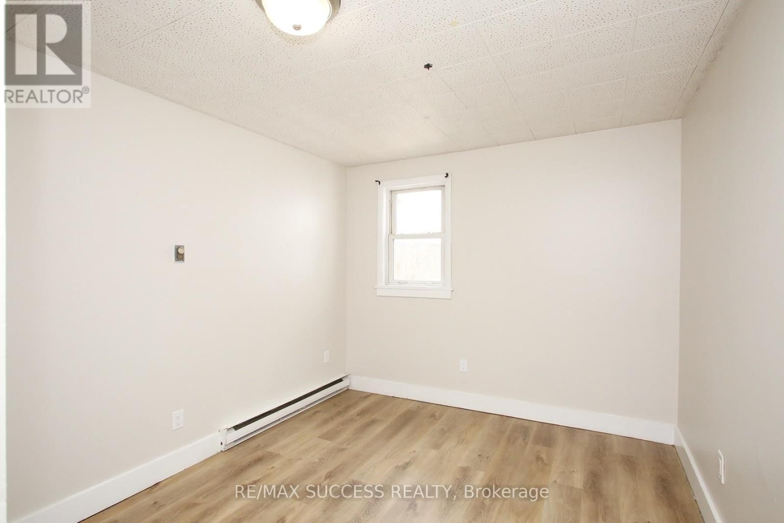 22 & 24 RIVER STREET Image 15