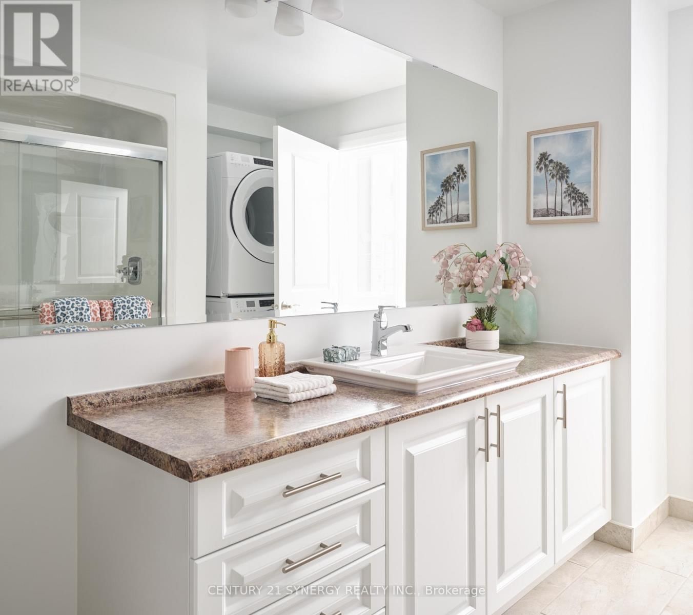 212 - 45 ELMSLEY STREET Image 26